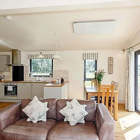 Cedar Retreats Hotel *