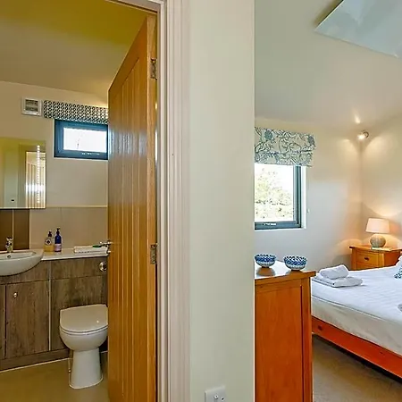 Hotel Cedar Retreats *