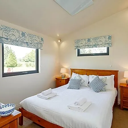 Cedar Retreats Hotel