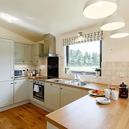 Cedar Retreats Hotel Northallerton