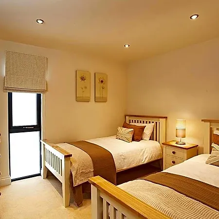 Cedar Retreats Hotel Northallerton