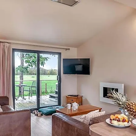 Hotel Cedar Retreats Northallerton